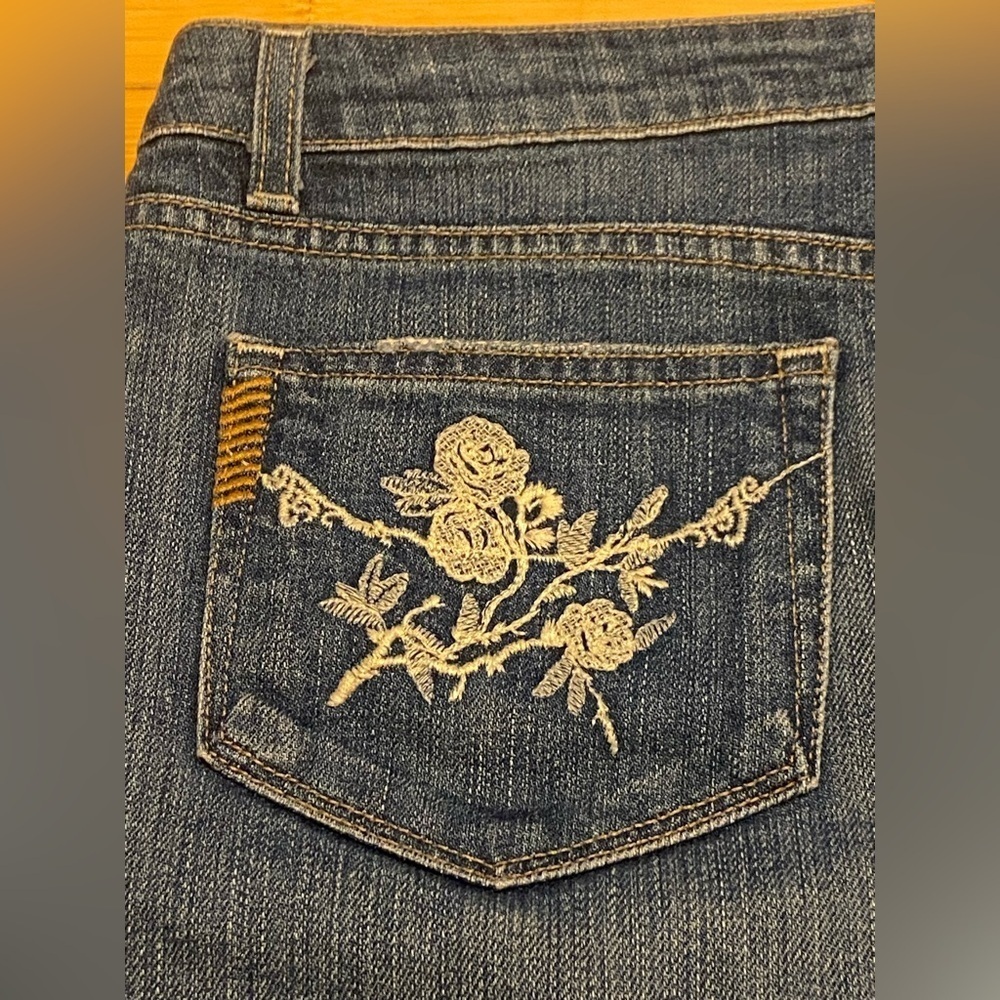 PAIGE Denim Embroidered Mini Skirt Boho Western Size 29 - Picture 6 of 9